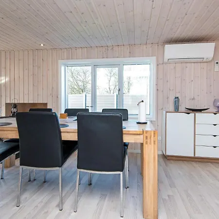 4 Person In Borkop-by Traum *